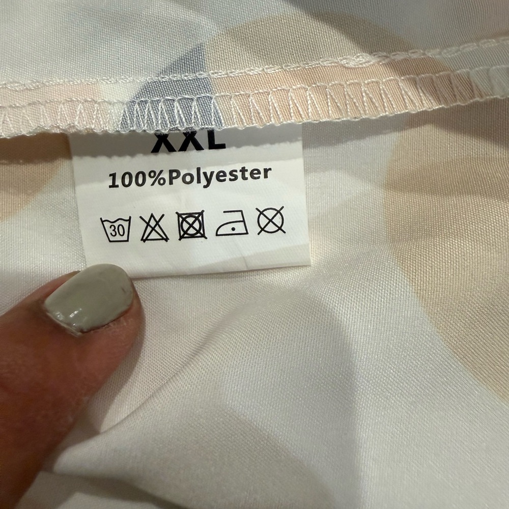 Polka Dot Button-Front Blouse in White, Mustard & Black. PTP 23”. Length 27/32” - Picture 3 of 4